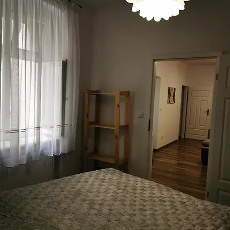 Apartament Garbary 35 *